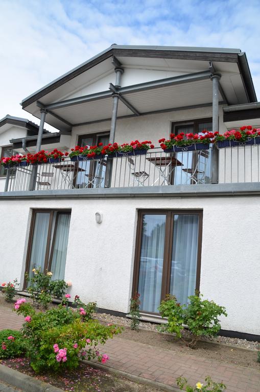Hotel-Pension Pastow Garni Broderstorf Ngoại thất bức ảnh